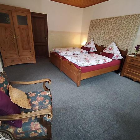 לנסטאט Ferienwohnung Sauerland Burgfenster מראה חיצוני תמונה
