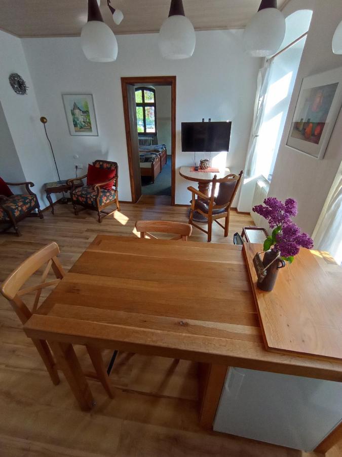 לנסטאט Ferienwohnung Sauerland Burgfenster מראה חיצוני תמונה