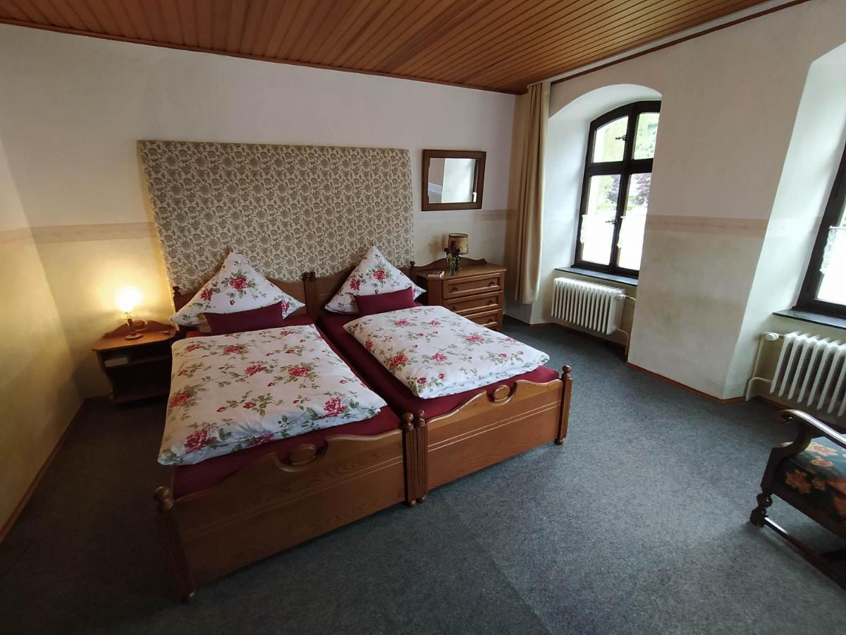לנסטאט Ferienwohnung Sauerland Burgfenster מראה חיצוני תמונה